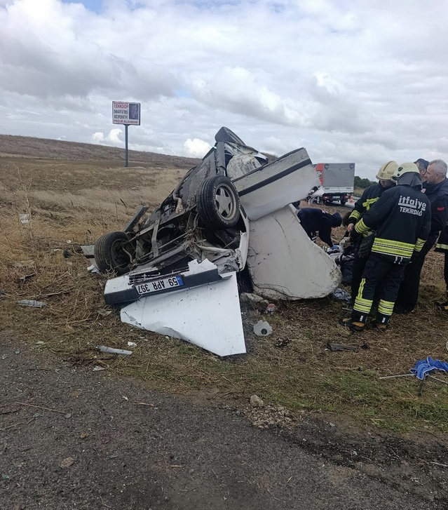 Tekirdağ'daki heyelan bölgesinde takla atan otomobilde 1 genç öldü, 3 kişi yaralandı
