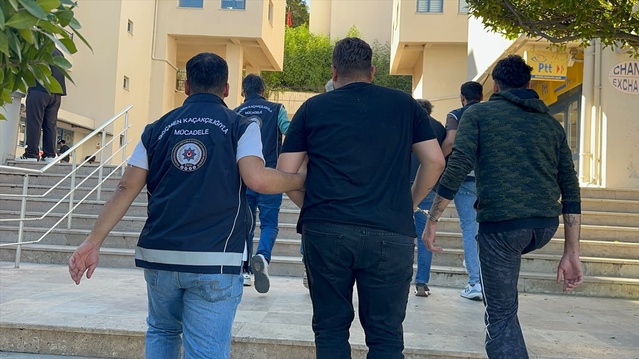 Muğla Marmaris'te göçmen kaçakçılığı operasyonunda 4 şüpheli hakimlikçe tutuklandı