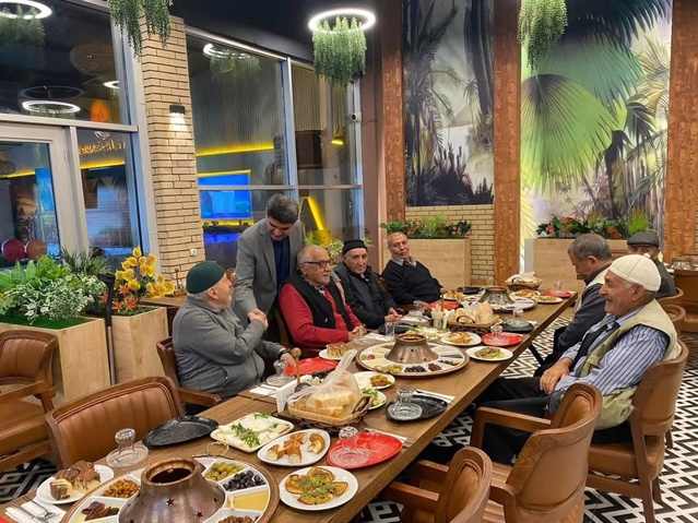 Ağrı'da huzurevi sakinleri, Yaşlılar Günü'nde İl Müdürü Baki ile bir araya geldi