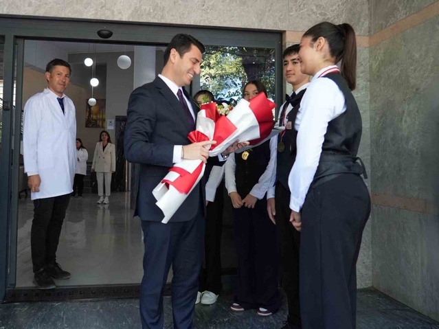 Milli Eğitim Bakan Yardımcısı Macit, Muğla'da turizm lisesini ziyaret etti