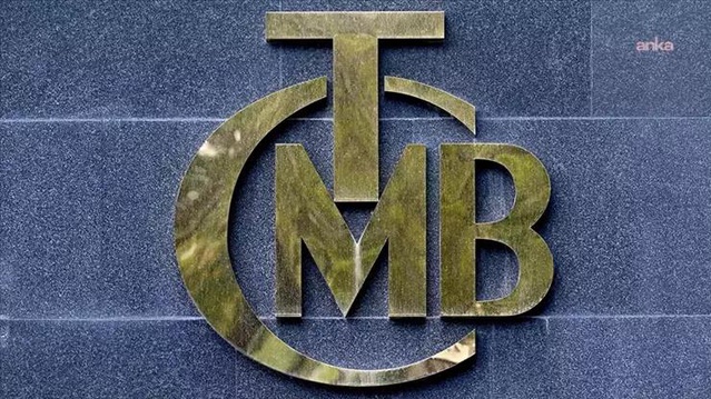 Merkez Bankası faizi yüzde 36'ya indirdi, ekonomistler dolarizasyon kaygısı duyuyor