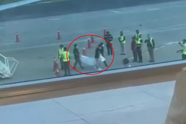 Uçak indikten sonra korkunç gerçek ortaya çıktı! 28 yaşındaki yolcu ölü bulundu