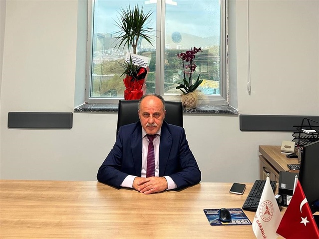 Mehmet Yılmaz, Zonguldak Ereğli'de diş sağlığı merkezinde yeniden müdürlüğe başladı