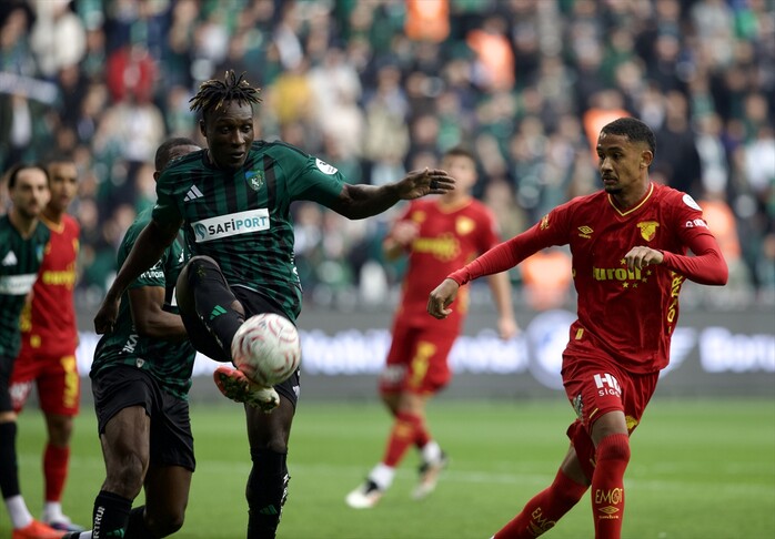 Göztepe, Kocaelispor'u deplasmanda mağlup etti