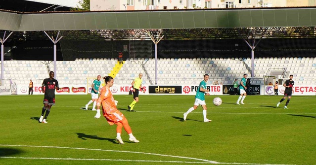 1. Lig'de Batman Petrolspor, Iğdır FK'ya 2-1 yenildi, Albayrak kırmızı kart gördü