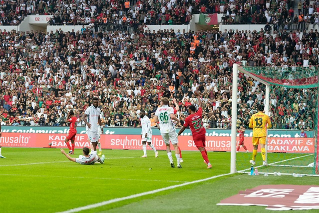 Konyaspor, Diagne'nin 85. dakikadaki kafa golüne engel olamayınca Amed'e 1-0 yenildi