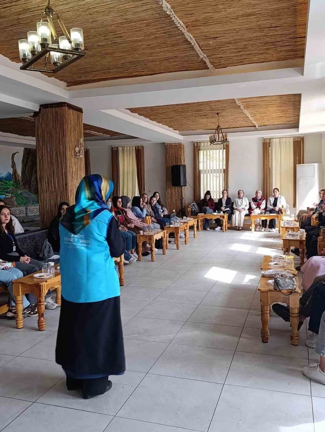 Şırnak İl Müftülüğü kadına yönelik şiddete karşı mahalle buluşması düzenledi