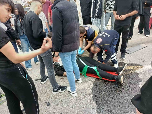Malatya Darende'de otomobille çarpışan motosiklette 1 kişi ağır yaralandı