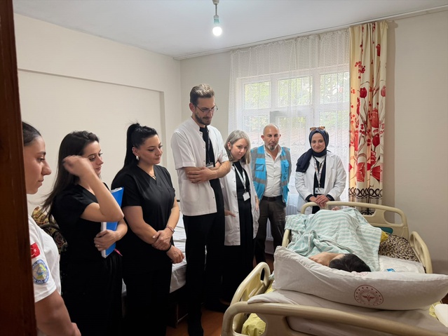 Erbaa Belediyesi ve TOGÜ Erbaa SHMYO'nun evde bakım iş birliği başladı
