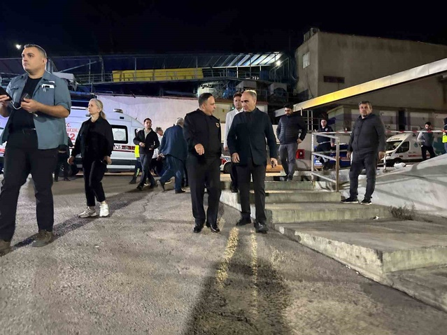 Manisa Soma'daki maden göçüğünde bir işçi öldü, 4 işçi için kurtarma sürüyor