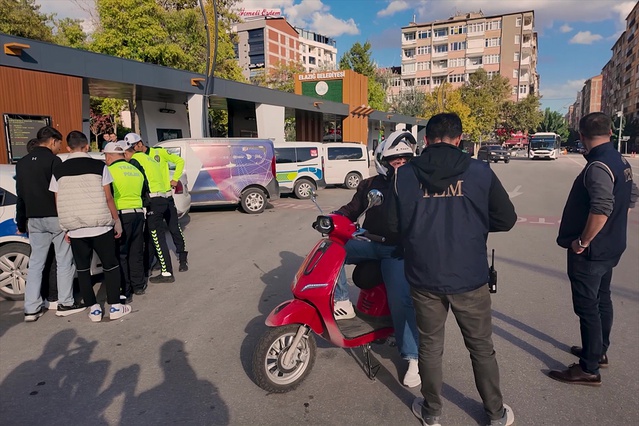Elazığ'da denetimde 63 motosiklet sürücüsüne 1 milyon 311 bin 652 lira ceza kesildi
