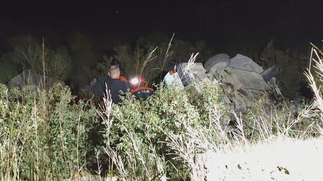 Antalya Akseki'de 15 metre uçuruma yuvarlanan otomobilin sürücüsü hayatını kaybetti