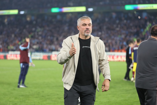 Trabzonspor, Beşiktaş'ı 2-0 yenerek 37 yıllık derbi serisi rekorunu egale etti