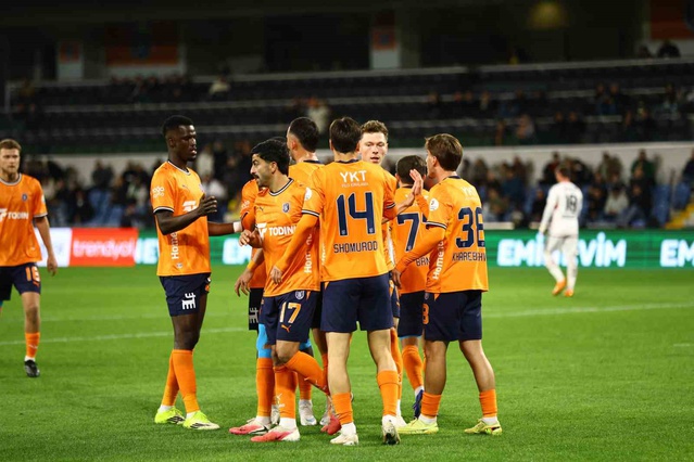 Başakşehir, Gaziantep FK karşısında ilk 15 dakikayı 1-0 önde tamamladı
