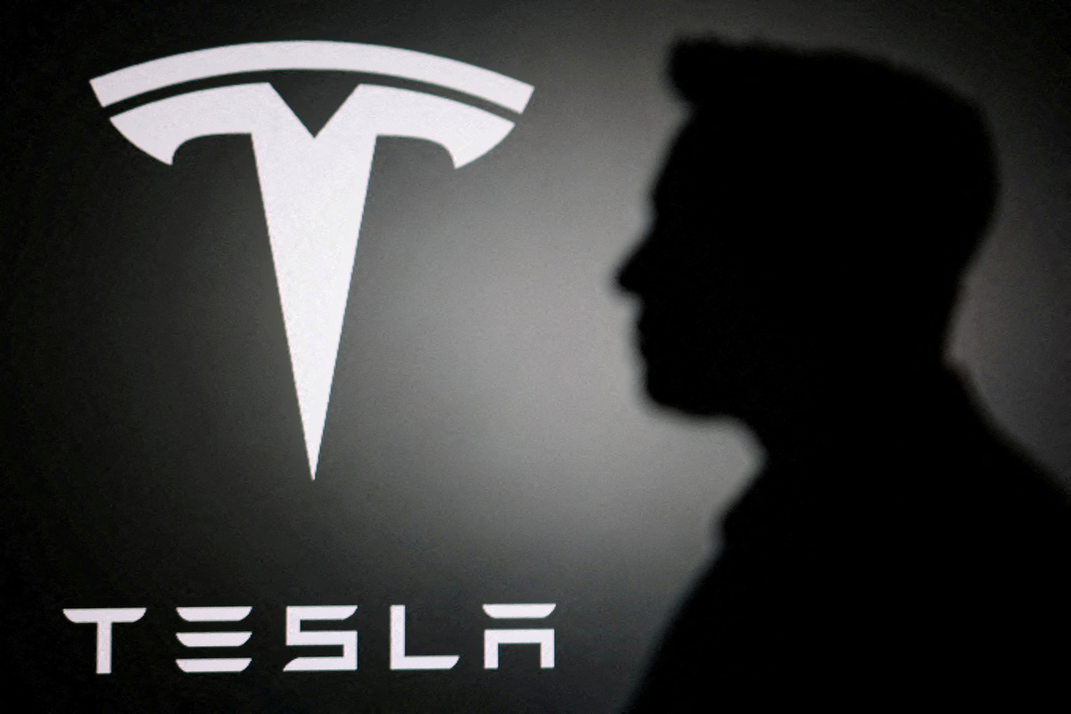 SpaceX ve Tesla'nın birleşme hazırlığı. 3,5 trilyon dolarlık şirket