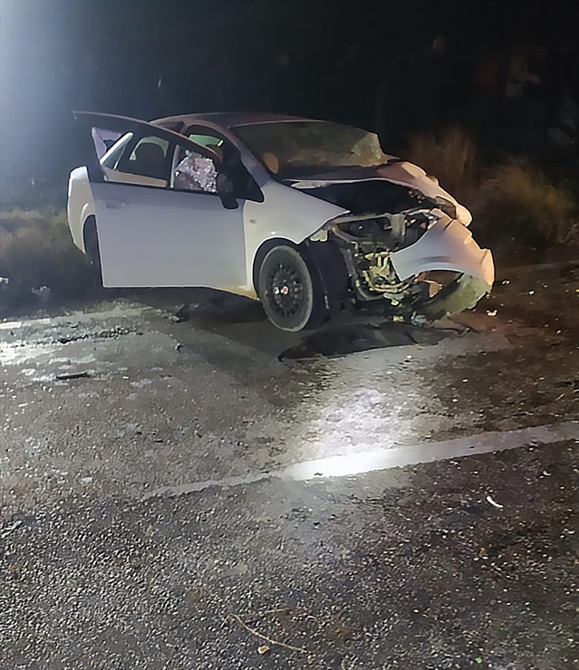 Tekirdağ Şarköy'de iki otomobil çarpıştı, 1 kişi öldü, 3 kişi yaralandı