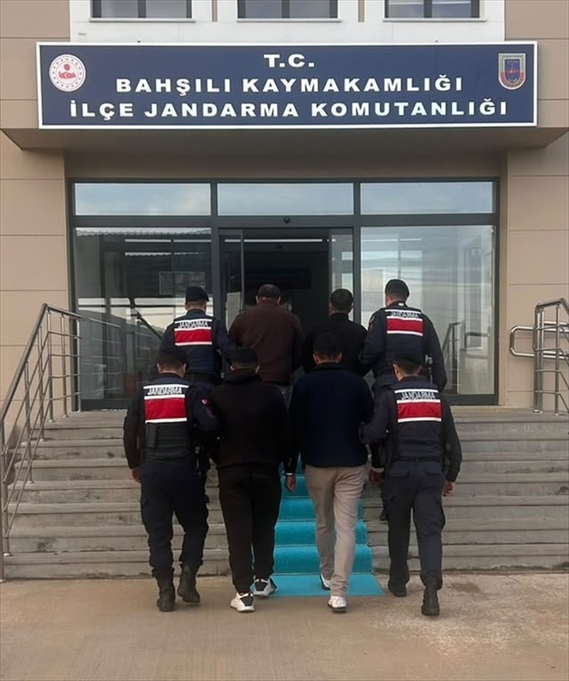 Jandarma, Kırıkkale Bahşılı'da 6 bin 953 sentetik hap ele geçirdi, 4 zanlı tutuklandı