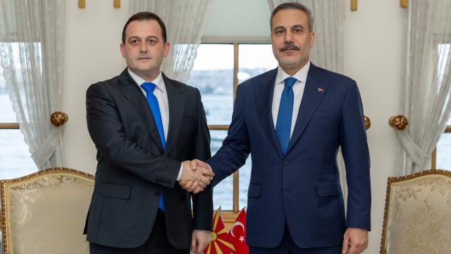 Dışişleri Bakanı Fidan'dan diplomasi trafiği