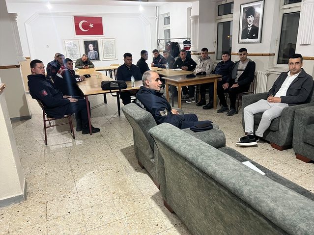 Ulaş'ta jandarma ve emniyet personeline 5 gün sürecek avcılık eğitimi başladı