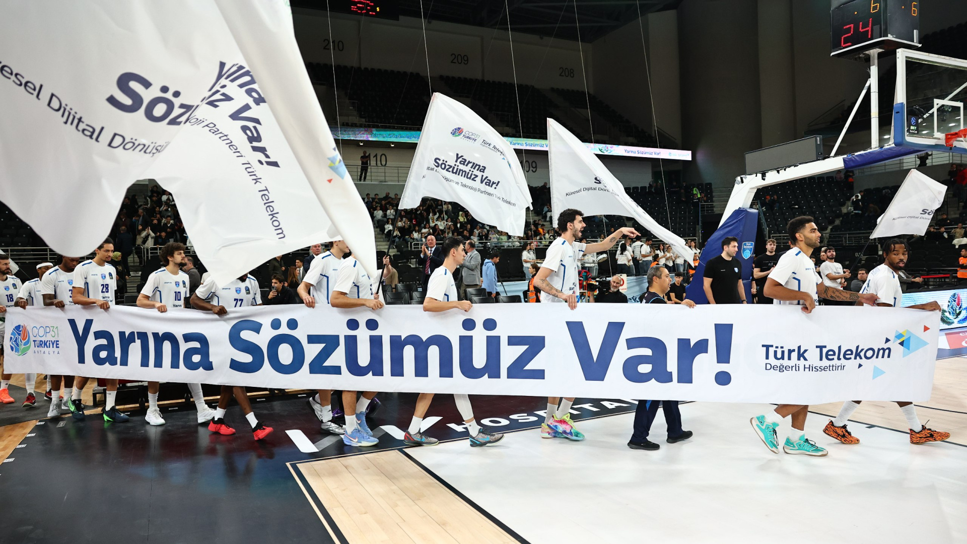 Türk Telekom COP31 mesajını basketbol sahnesine taşıdı