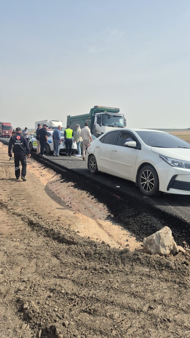 Diyarbakır Çınar'da 3 aracın karıştığı kazada 7 yaralı hastaneye sevk edildi