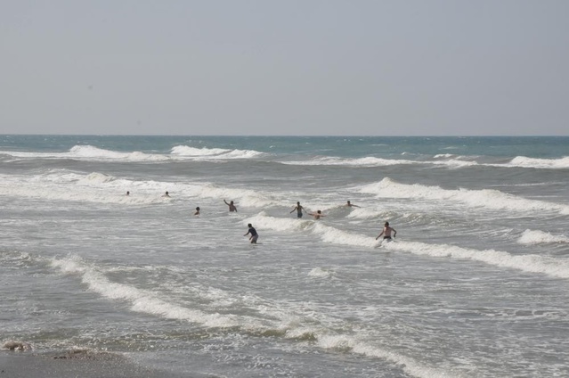 Batı Karadeniz'de cuma öğleden itibaren fırtına deniz ulaşımını aksatabilir