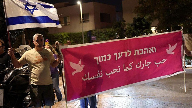 Arap partileri 19 sandalyeyle kilit konuma gelirken Eisenkot Netanyahu'yu suçladı