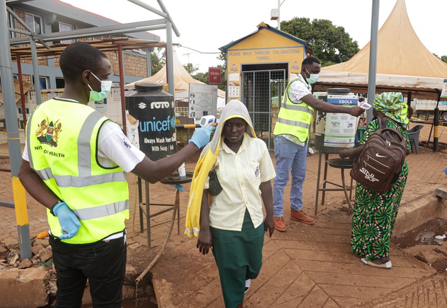 Sierra Leone'de Freetown Havalimanı'nda Ebola taraması güçlendirildi