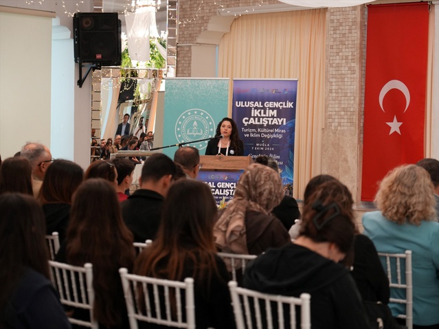 Muğla'da 18 liseden 54 öğrenci iklim çalıştayında çözüm önerileri geliştirdi.