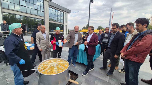 İnönü Üniversitesi İİBF'de düzenlenen etkinlikte hedik geleneği yaşatıldı