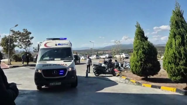 Manisa Soma'da maden ocağında göçük meydana geldi, 7 işçiden 2'si sağ kurtarıldı