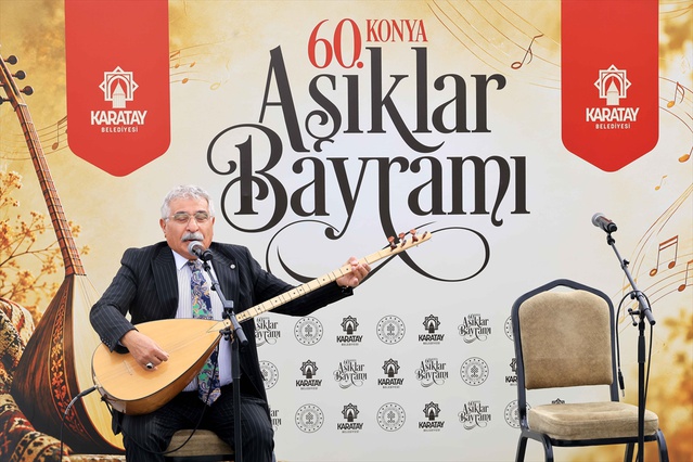 Mevlana Meydanı'nda başlayan 60. Konya Aşıklar Bayramı, 60 aşığı bir araya getiriyor
