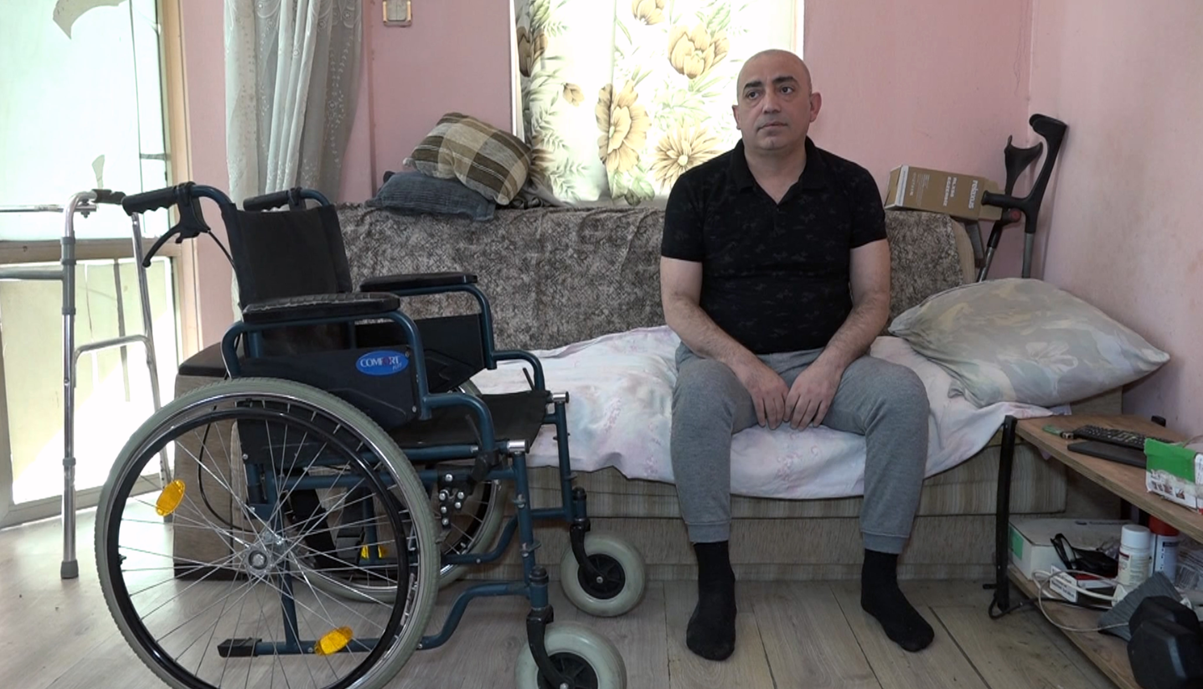 İşten dönünce koltukta uyuyakaldı, uyandığında felç kaldı