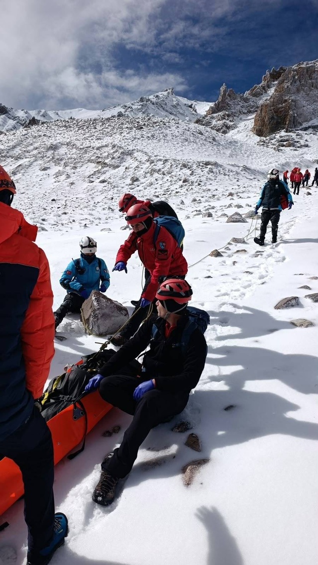 Erciyes'te antrenör Hasan Ali Şahin'in cansız bedeni 3 bin 400 metrede bulundu