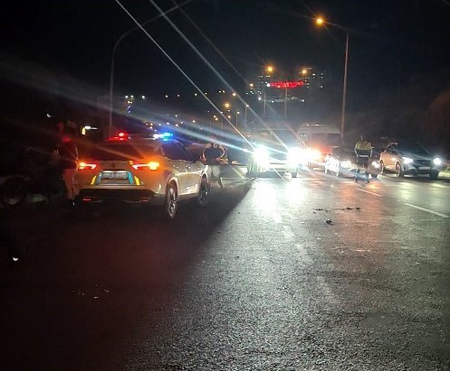 Kuşadası'nda motosiklet yayaya çarptı, ağır yaralanan yaya kurtarılamadı