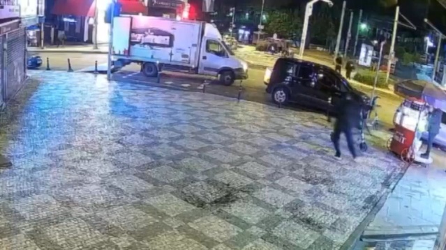 Döviz bürosuna ateş açıp kaçan 5 kişi Sakarya'da yakalandı, biri eski kulüp başkanının oğlu
