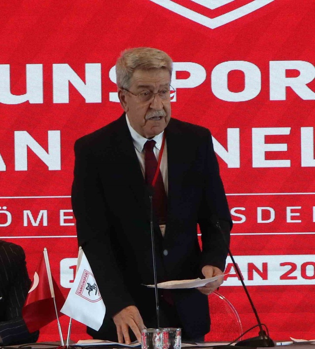 Samsunspor'da disiplin kurulu başkanlığı yapmış Av. Refik Moral vefat etti