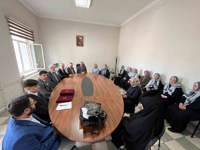Bilecik Bozüyük'te 10 öğrenci hafızlık eğitimini tamamlayıp icazetnamesini aldı