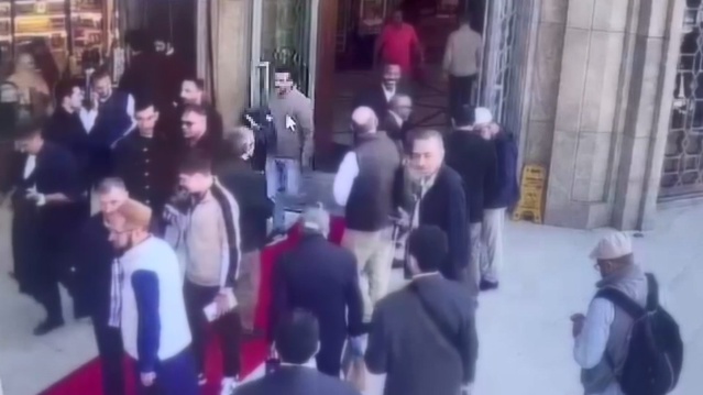 Beyoğlu'ndaki camide 5 bin euro çalan şüpheli 620 dakikalık kayıtla tutuklandı