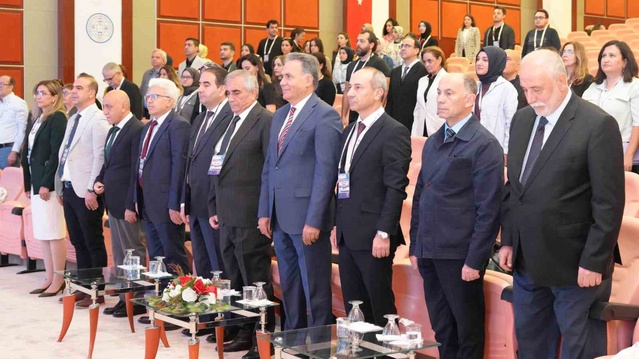 İnönü Üniversitesi ev sahipliğinde 51. Ulusal Fizyoloji Kongresi 78 posterle başladı