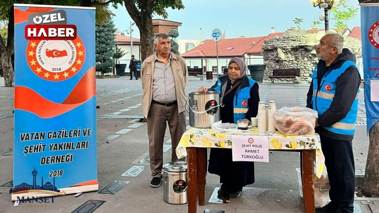 Şehit Ahmet Türkoğlu’nun anısına Hacı Bayram Veli Camii’nde çorba ikram edildi