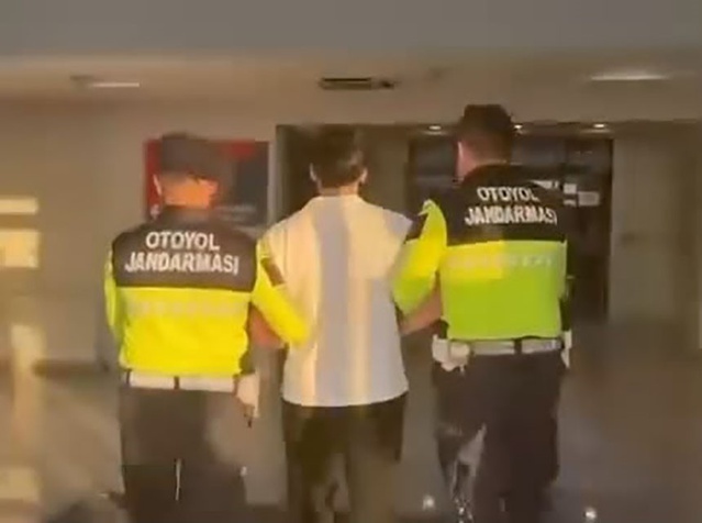 Arnavutköy'de 232 km hızla makas atan sürücüye 145 bin lira ceza kesildi