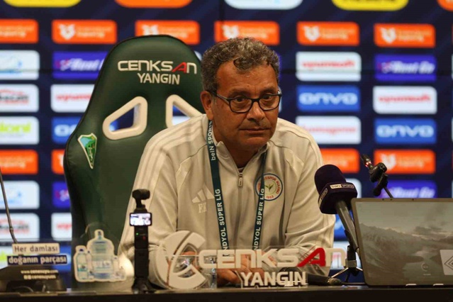 Korkmaz, Kocaelispor ile golsüz berabere kalan Rizespor'un 1 puanını değerli buldu