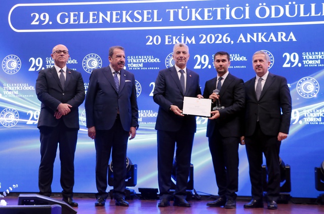 Ticaret Bakanı Bolat, 29. Tüketici Ödülleri'nde bilinçli tüketicileri ödüllendirdi