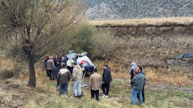 Seydişehir'de otomobil şarampole devrildi, 1'i çocuk 5 kişi yaralandı