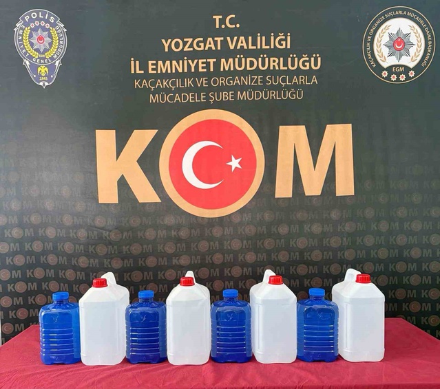 Yozgat Boğazlıyan'da polisin operasyonunda 30 litre kaçak etil alkol ele geçirildi