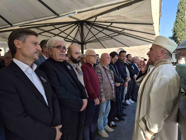 Bedenini kadavra olarak bağışlamıştı: Tüpler dolu olunca şair Mustafa Keser defnedildi