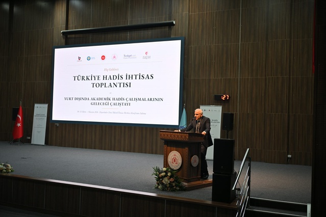 Diyarbakır'da Dicle Üniversitesi ev sahipliğinde hadis çalıştayı başladı
