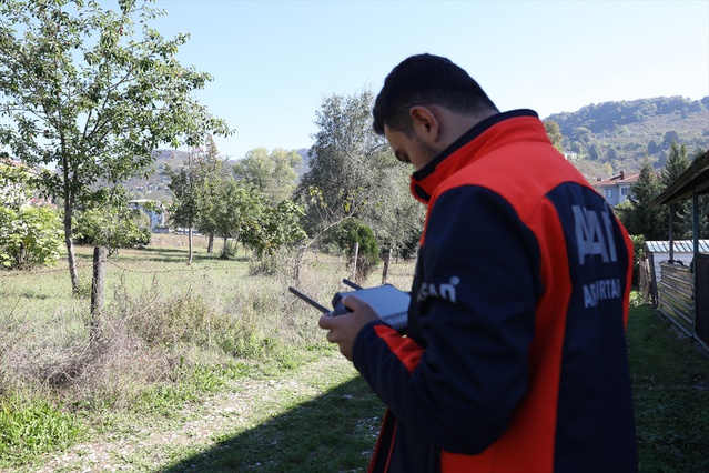 Sakarya Akyazı'da kayıp 68 yaşındaki Alzheimer hastası kadın 7 Ekim'den beri aranıyor