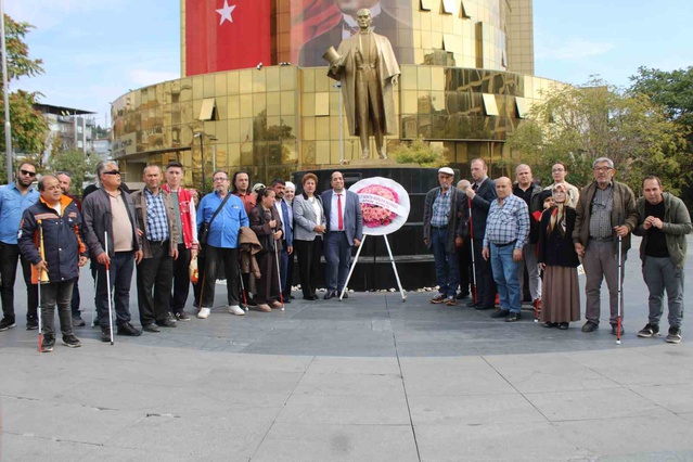 Altı Nokta Körler Derneği Aydın Şubesi kaldırım engellerini gündeme taşıdı